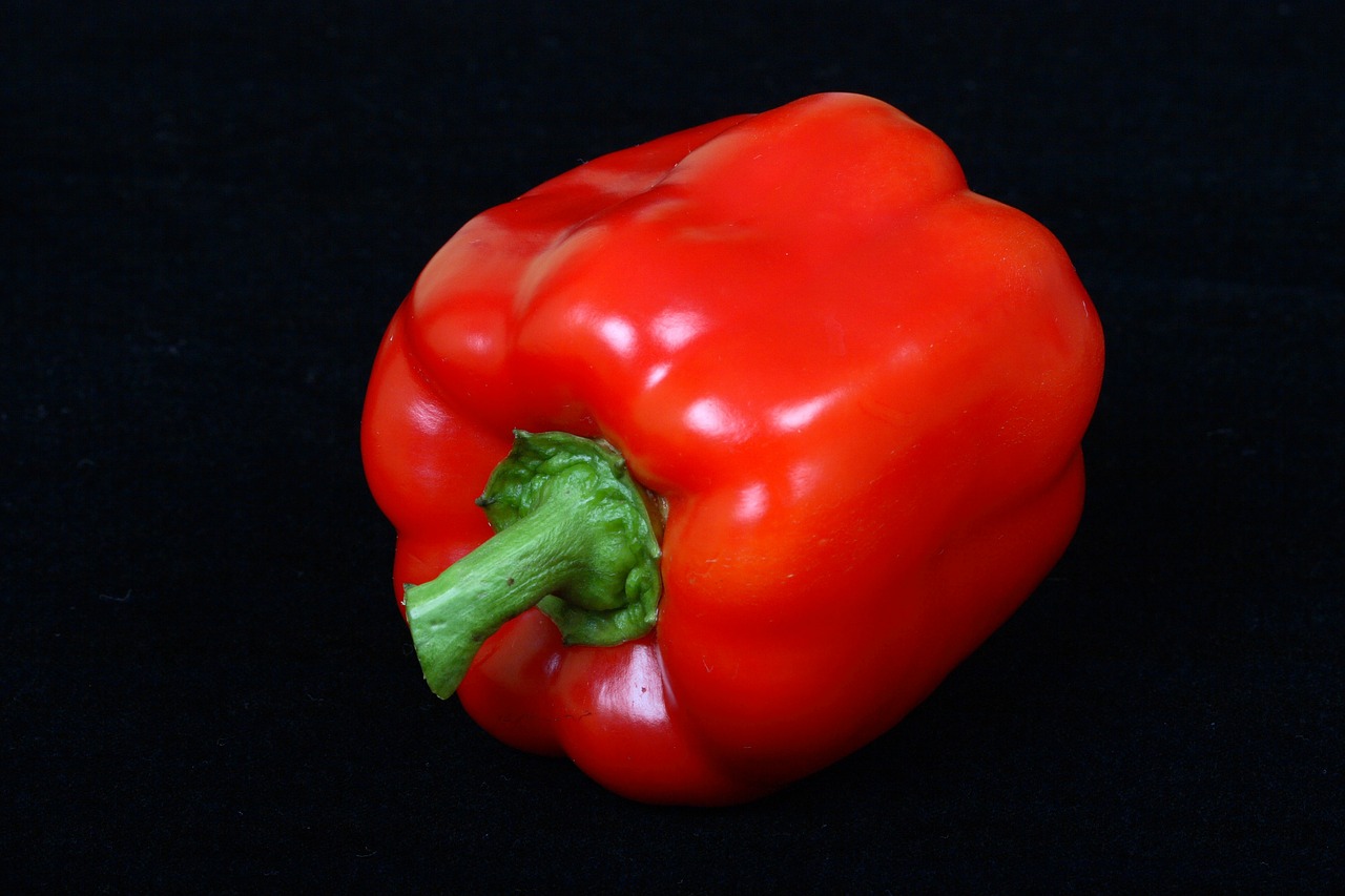 vegetable red sweet pepper free photo