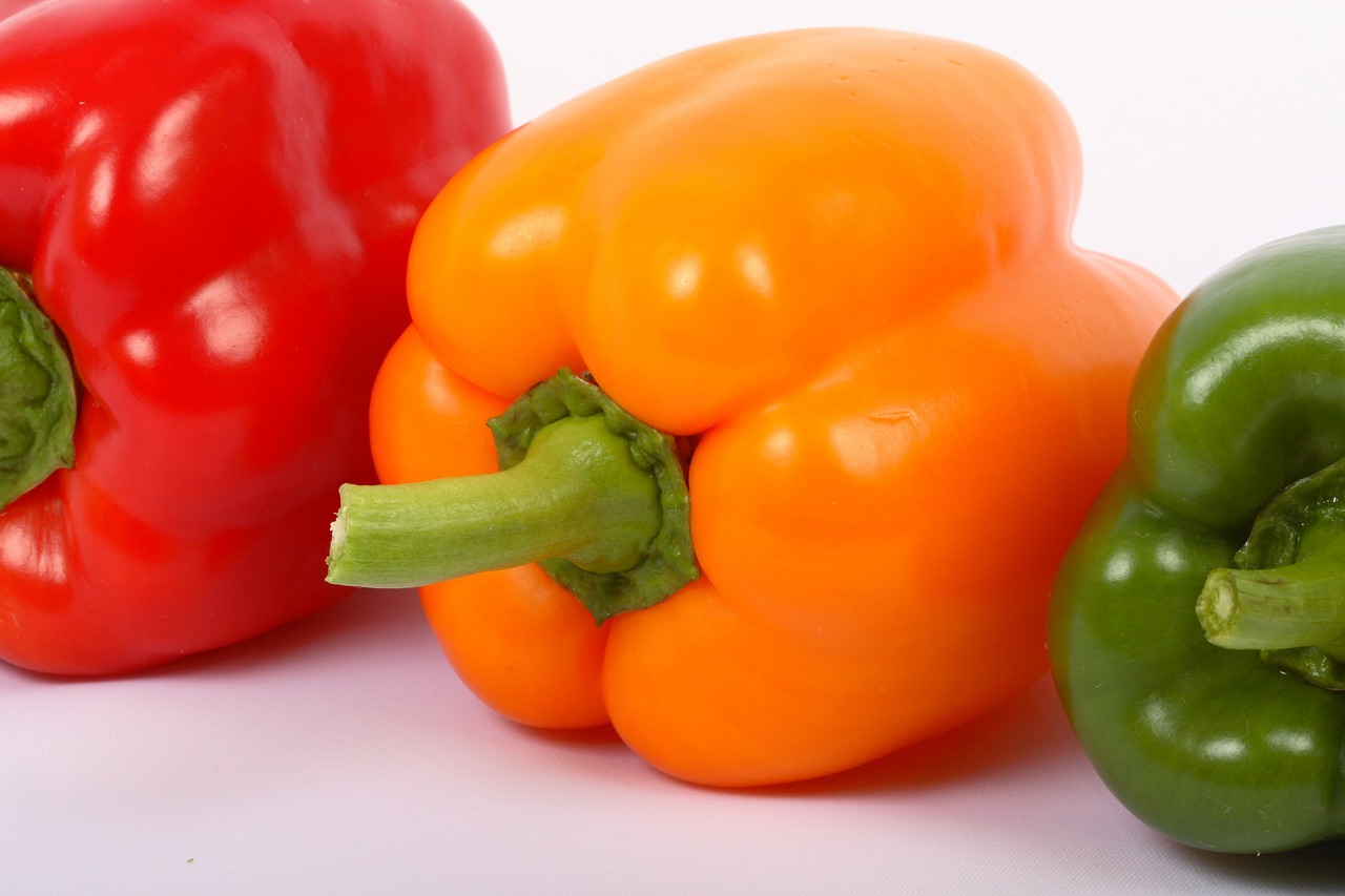 vegetable red sweet pepper free photo