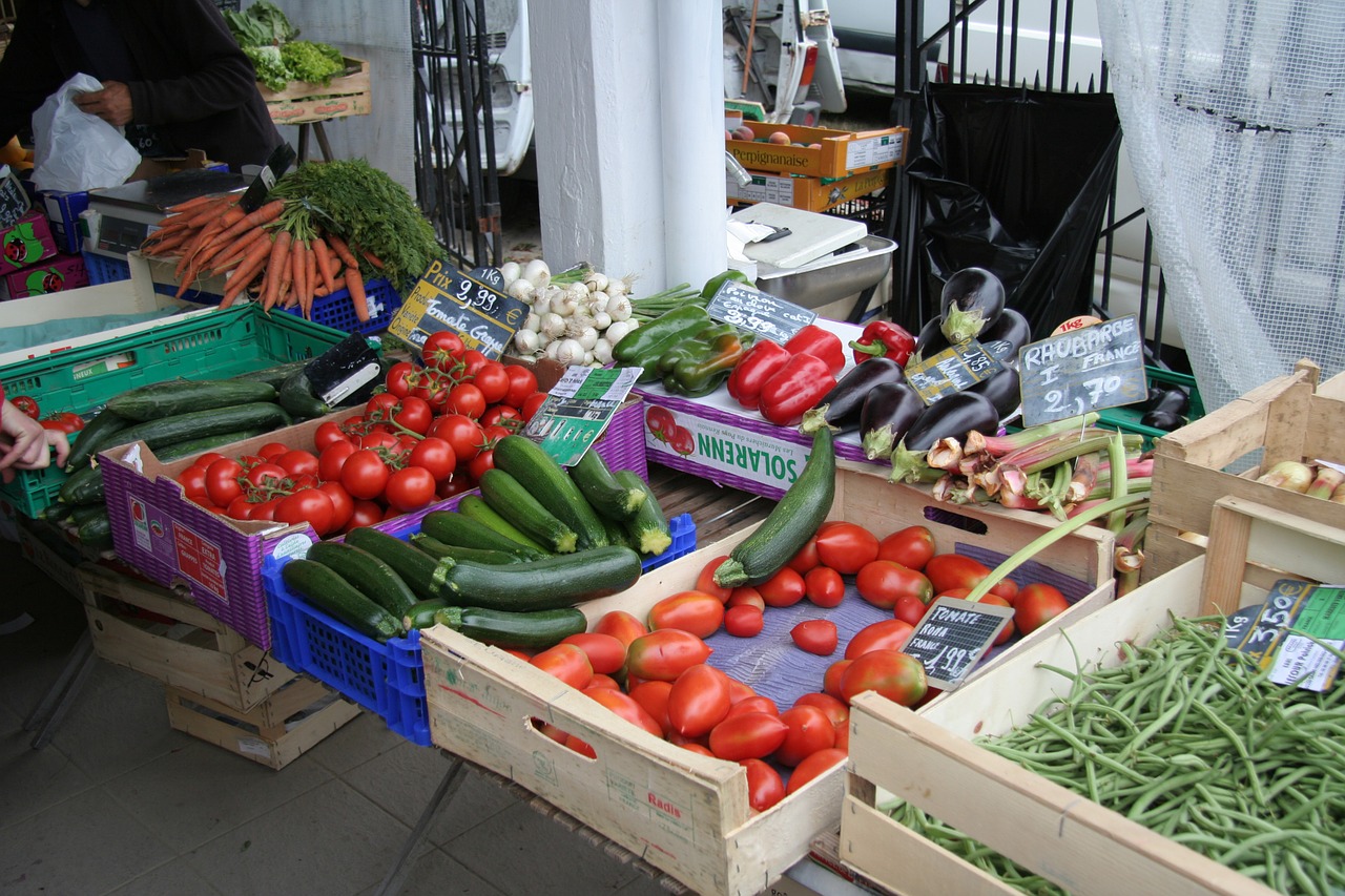 vegetable vegetable stall market free photo