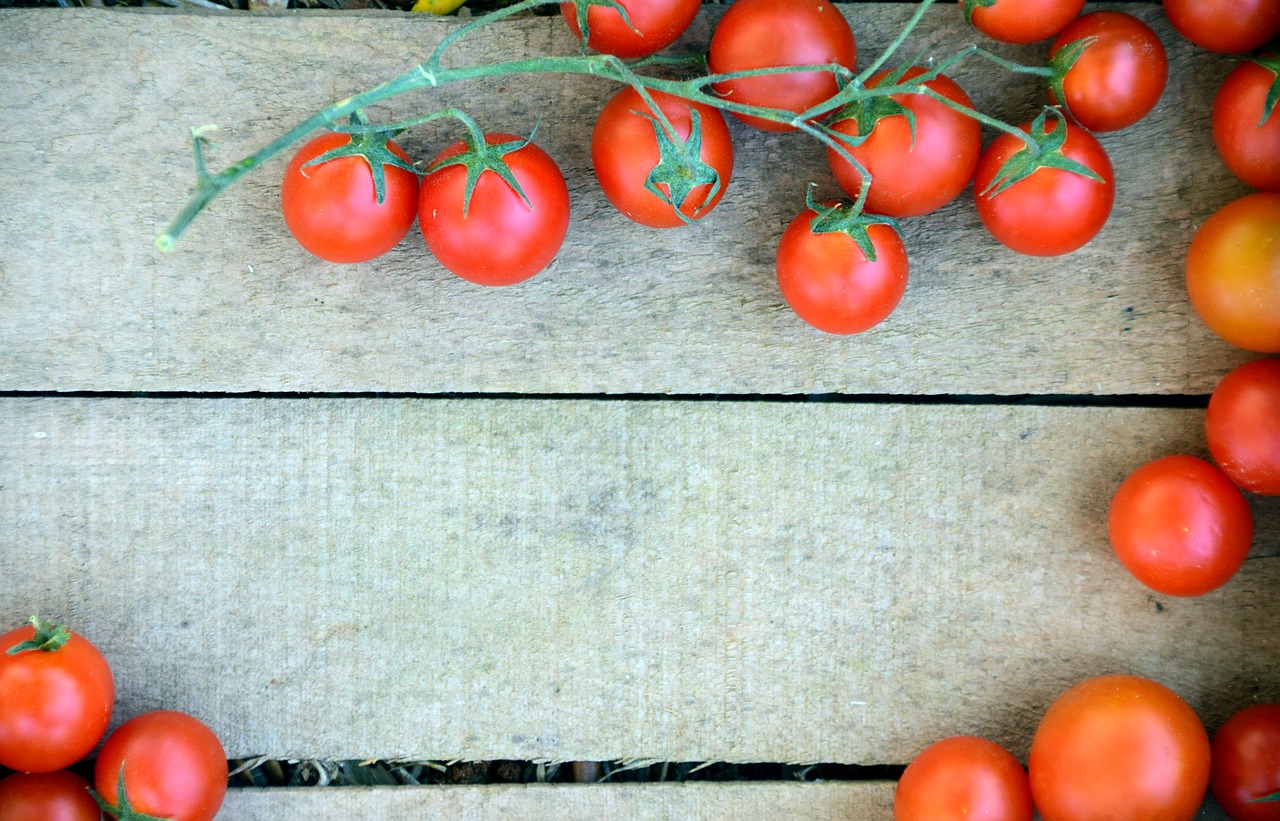 vegetable crate tomato crate tomatoes free photo