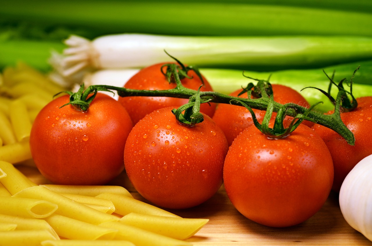 vegetables fresh tomatoes free photo