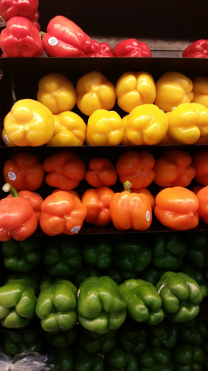 vegetables peppers store free photo