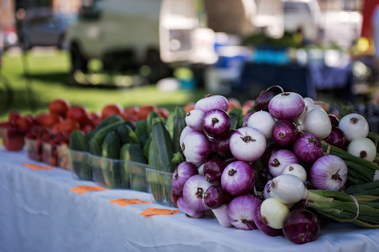 vegetables onions farmers market free photo