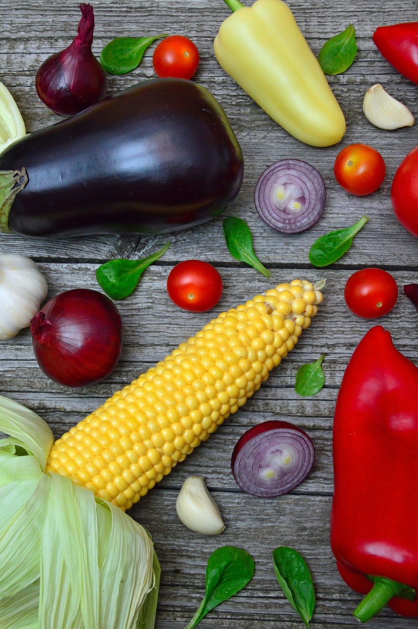 vegetables  pepper  tomatoes free photo