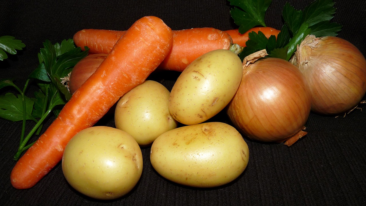 vegetables  carrots  potatoes free photo