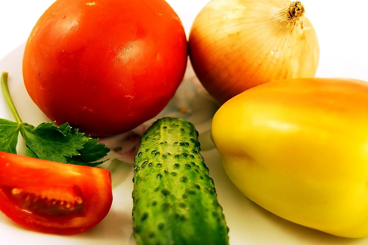 vegetables fruits foods free photo