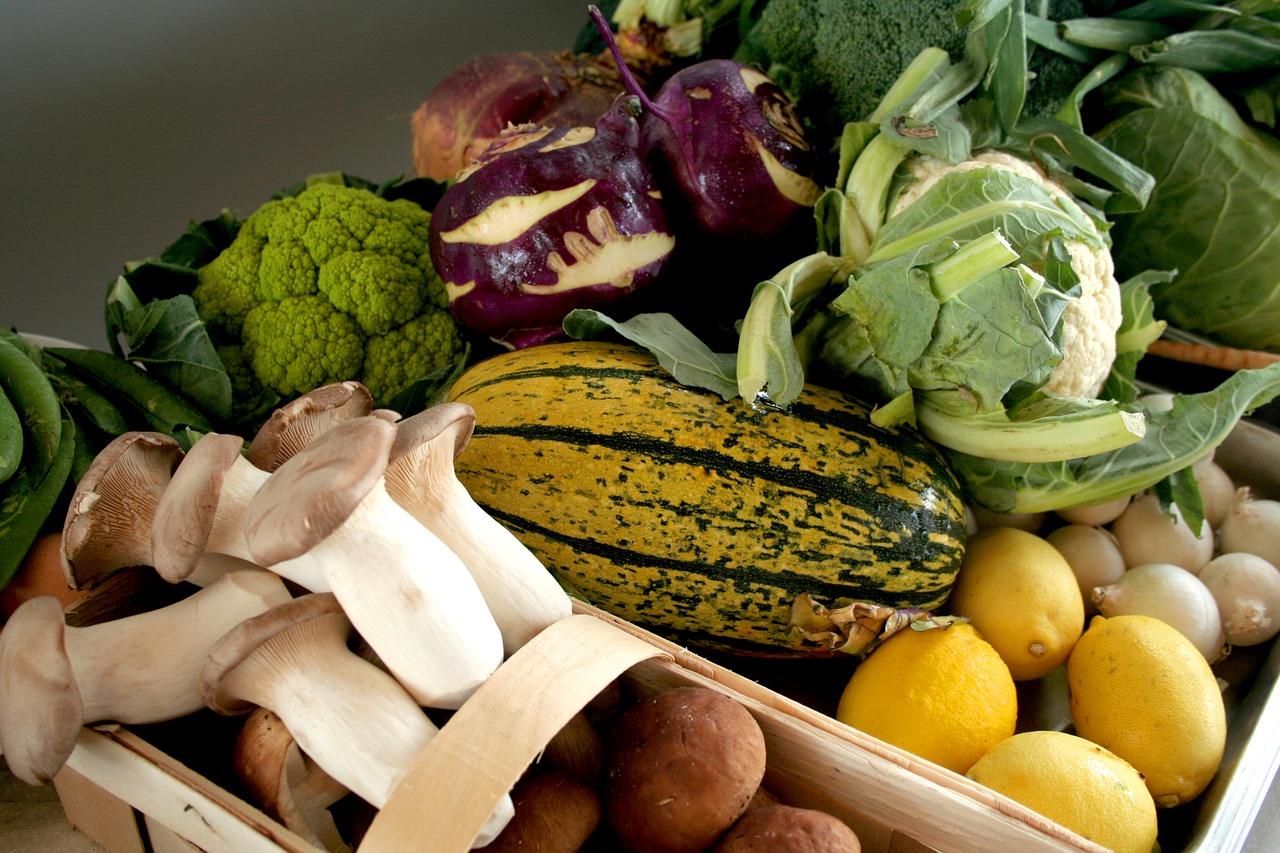 vegetables  farmers local market  kohl free photo