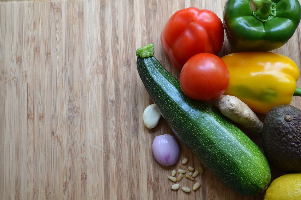 vegetables pepper tomato free photo