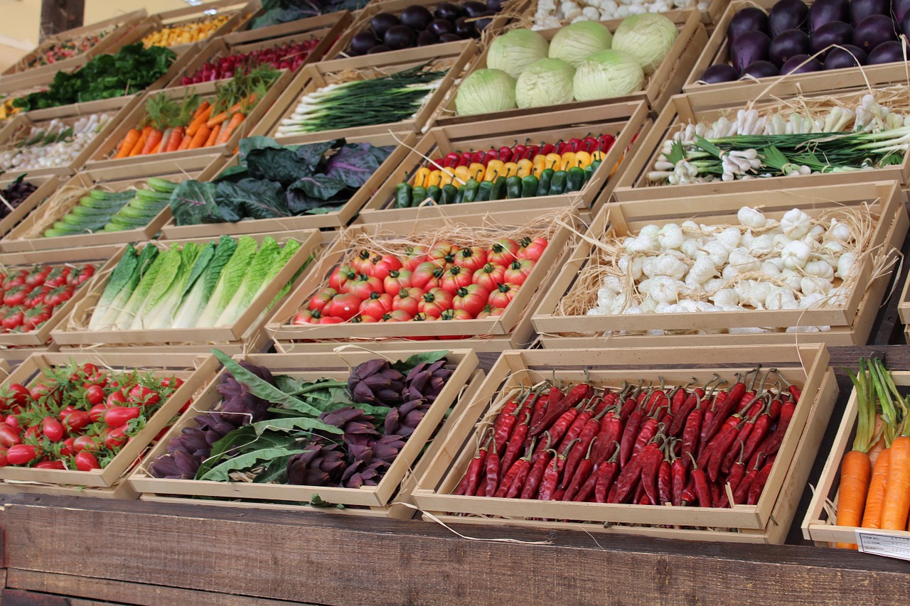 vegetables market showcase free photo