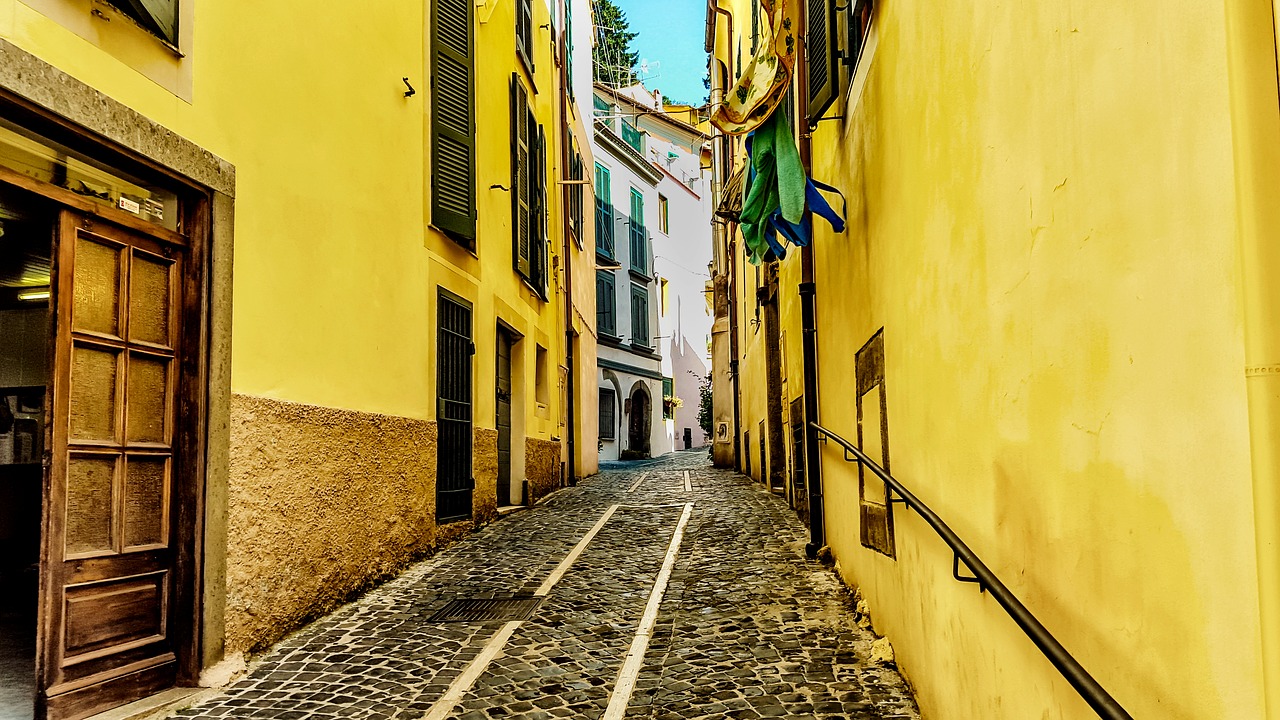 venetian italy street free photo