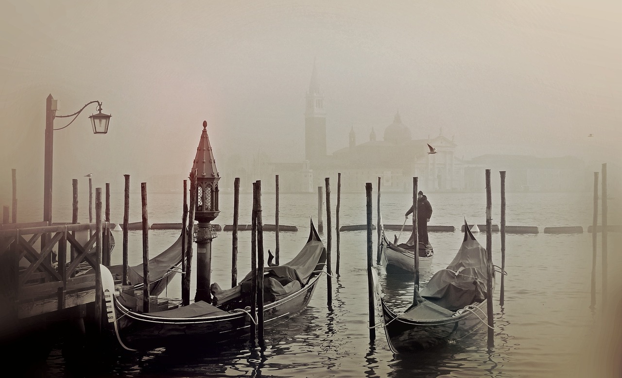 venice italy gondola free photo