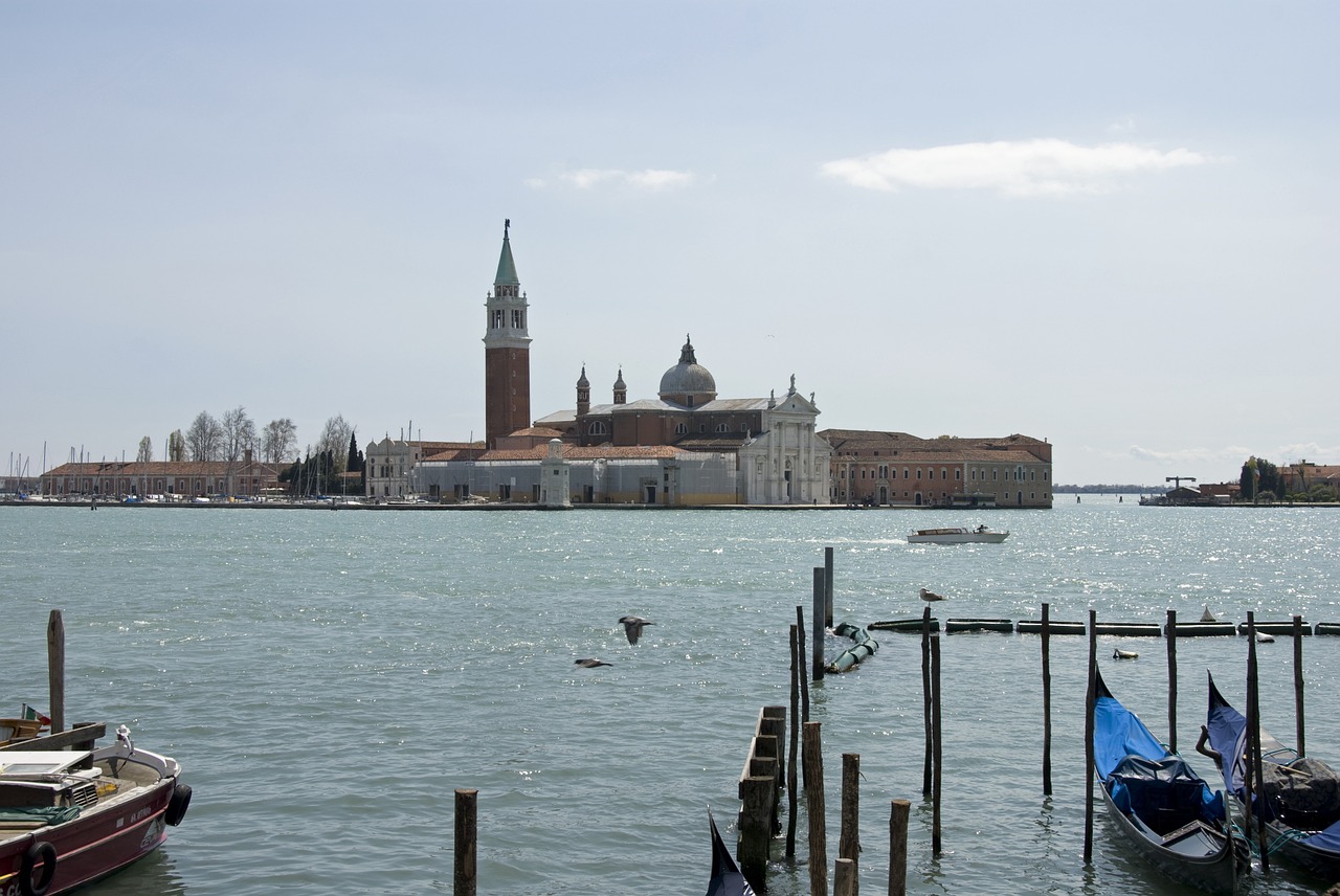 venice canal palazzo ducale free photo