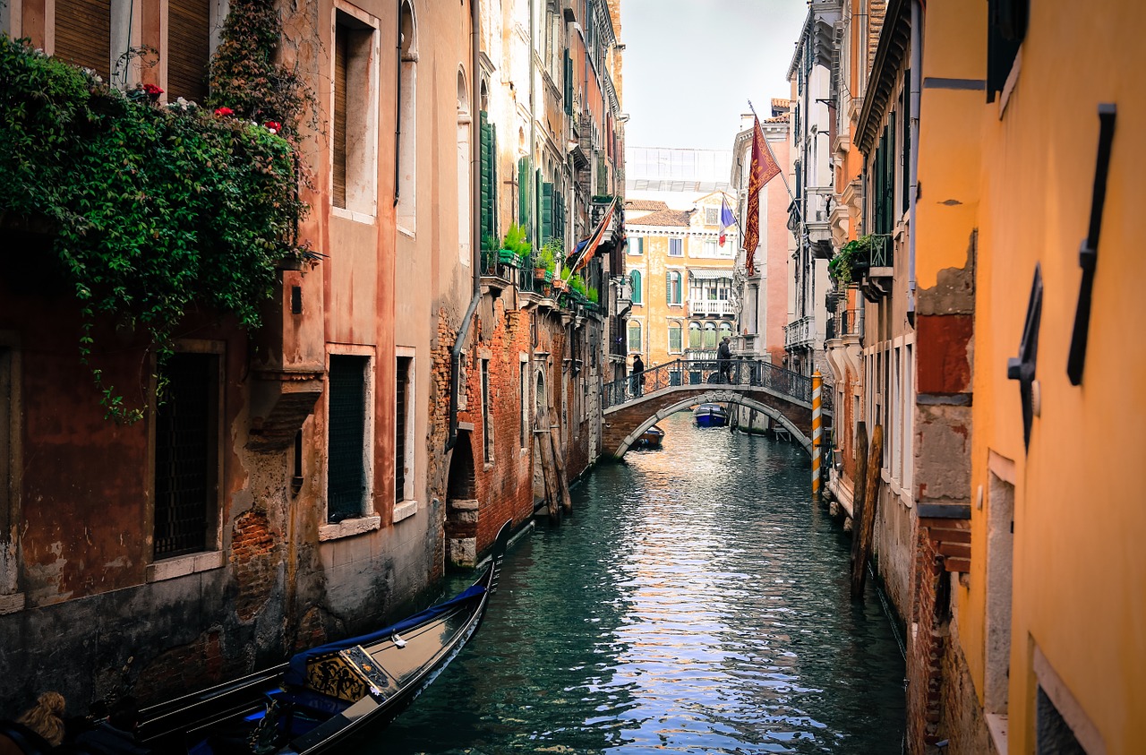 venice italy gondolas free photo