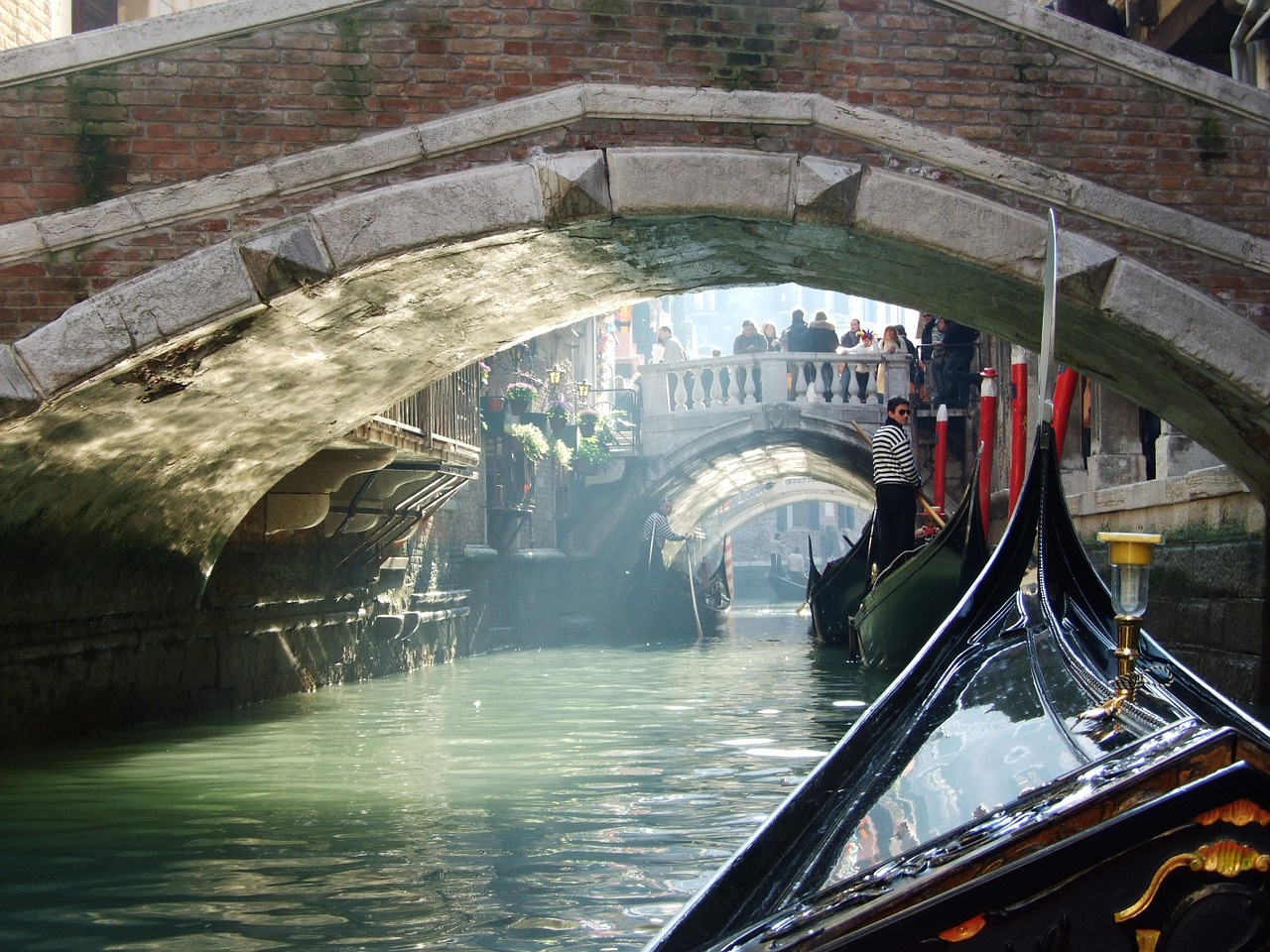 venice italy gondola free photo