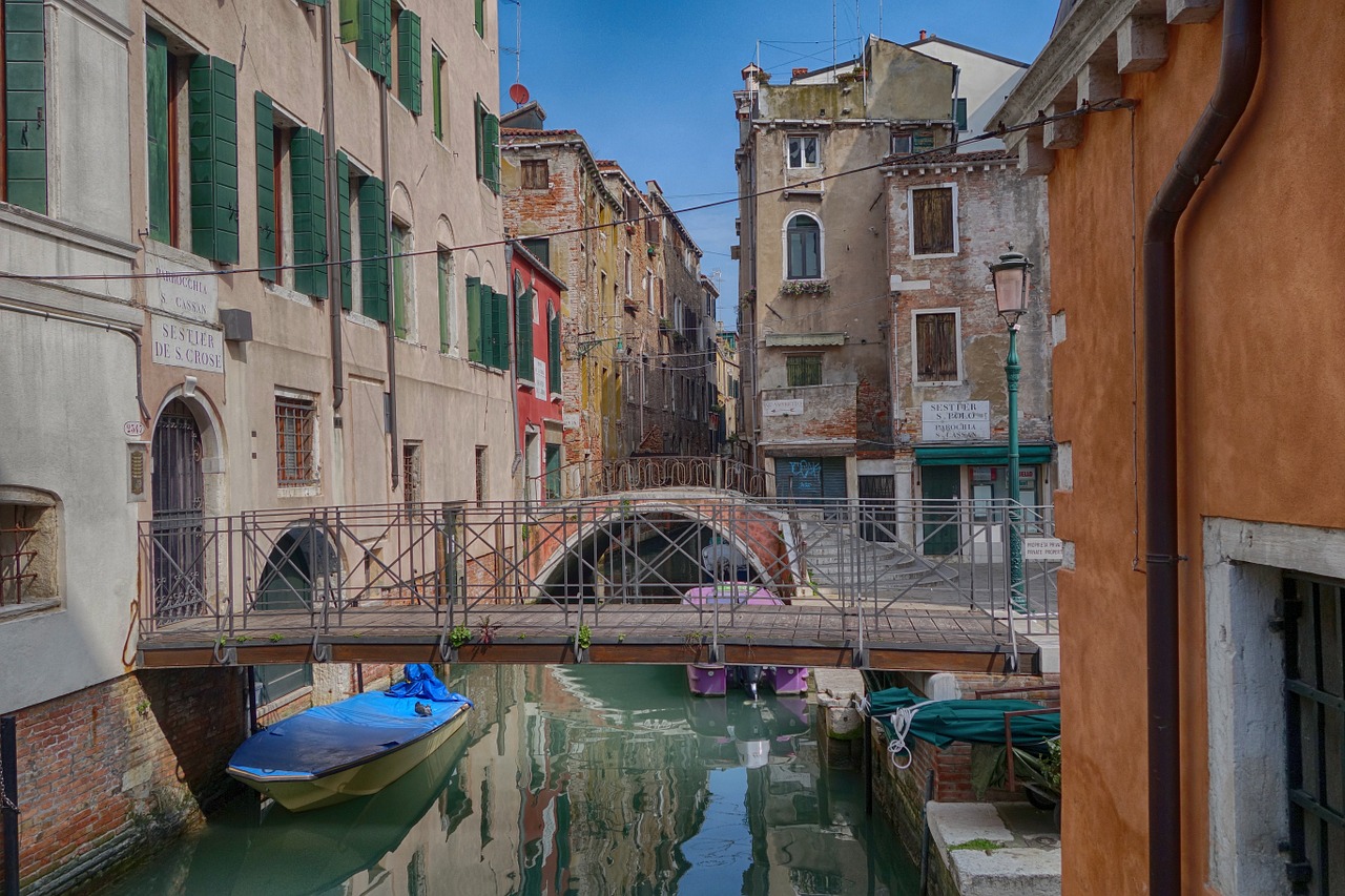 venice bridges channel free photo