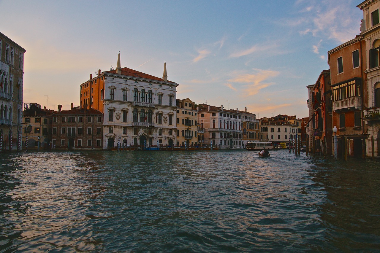 venice canal architecture free photo