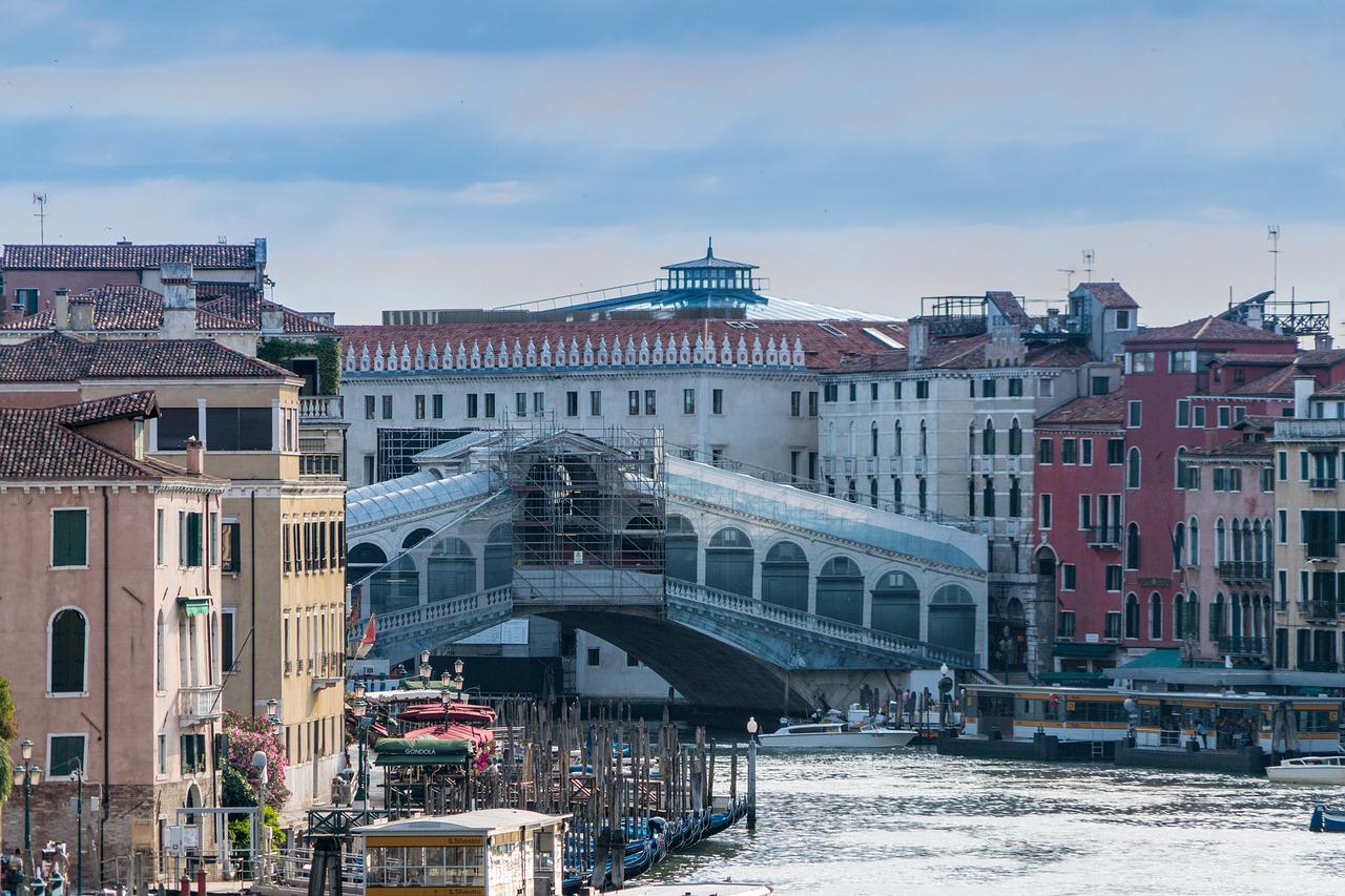 venice italy rialto bridge free photo