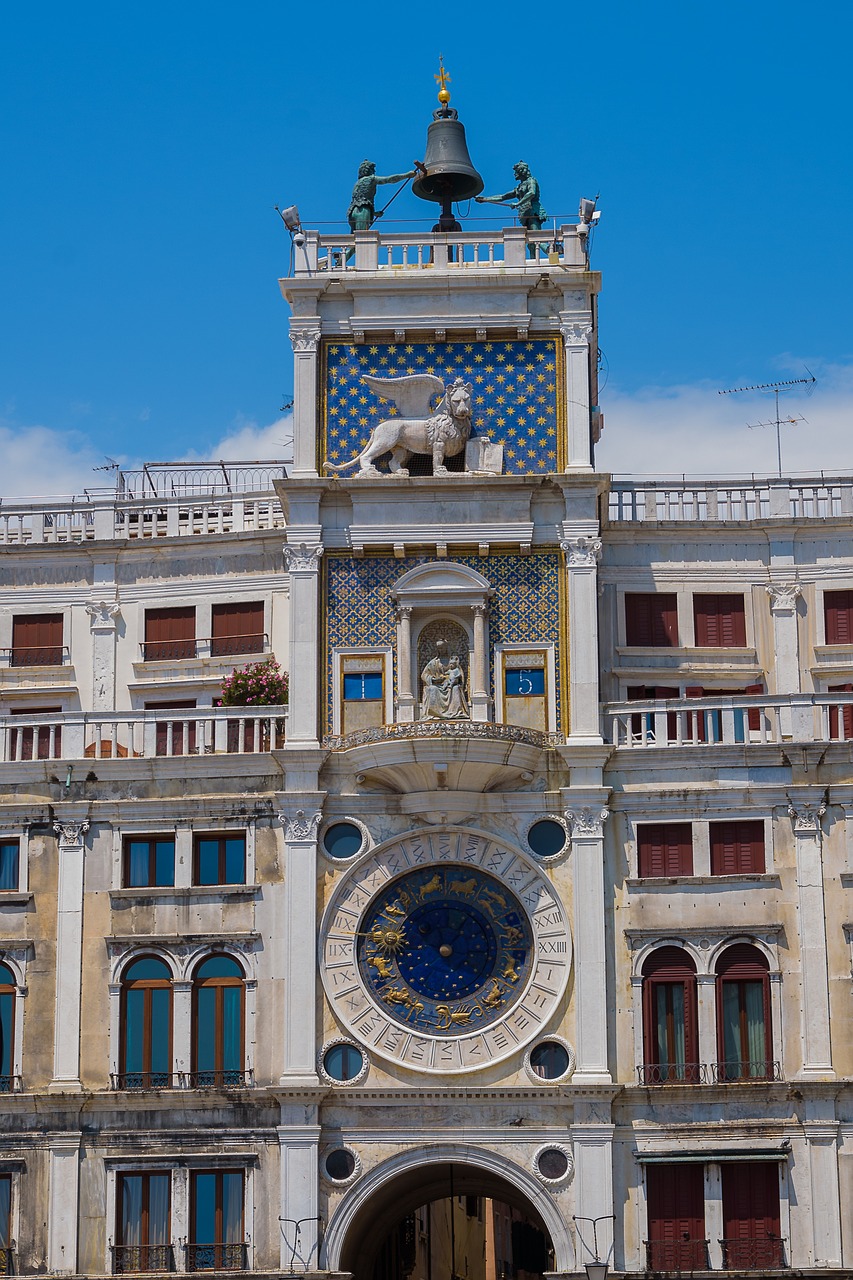 venice clock house free photo