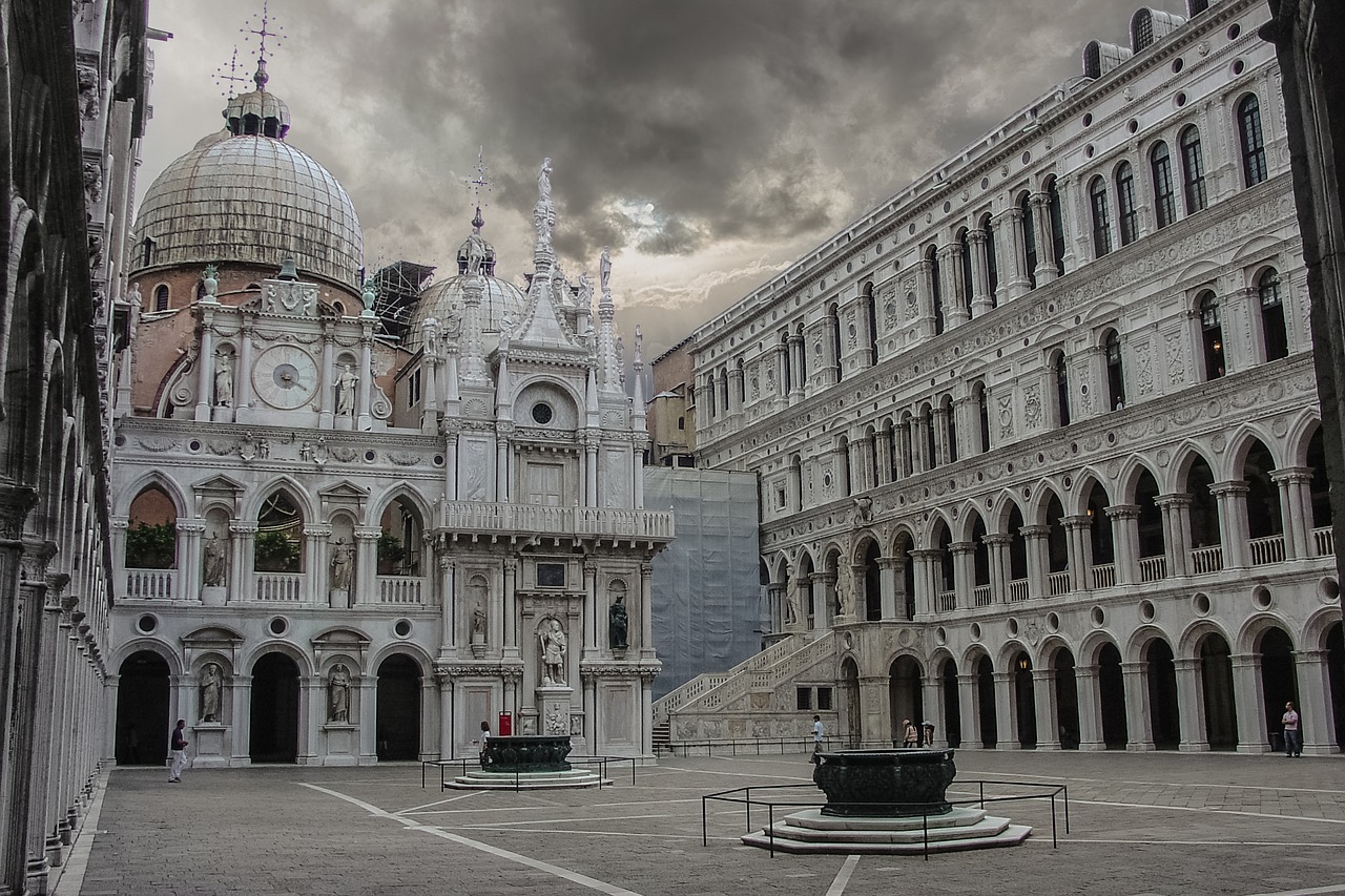 venice italy doges palace free photo