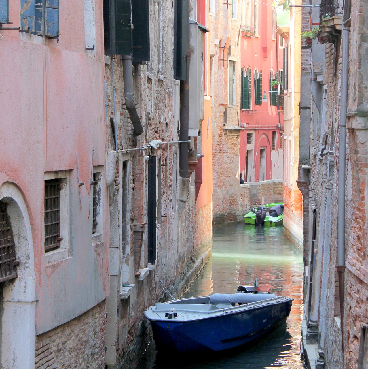 venice canal boat free photo