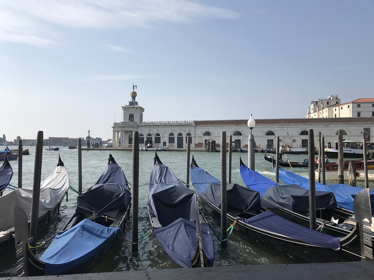 venice gondola italy free photo