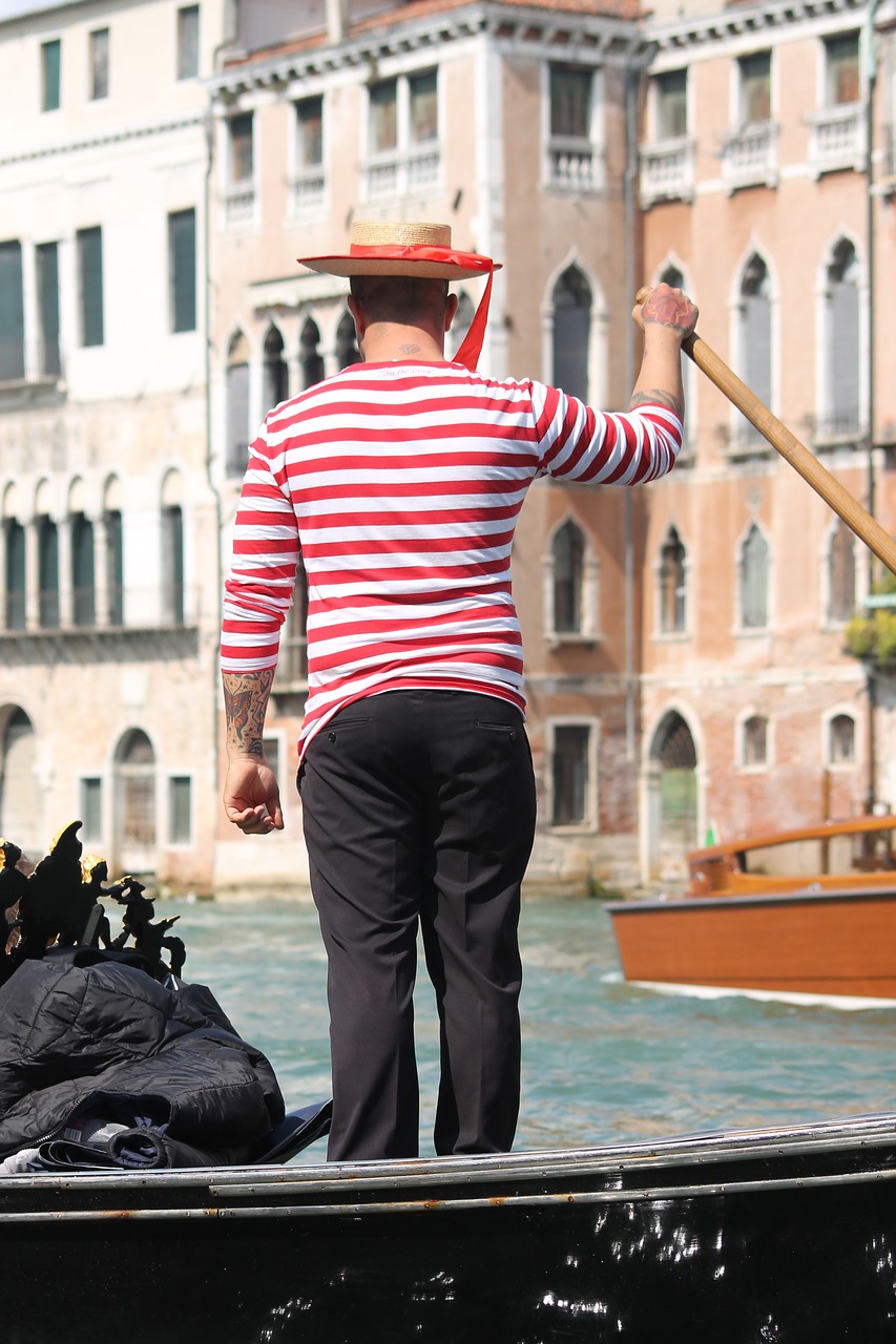 venice gondolier gondola free photo