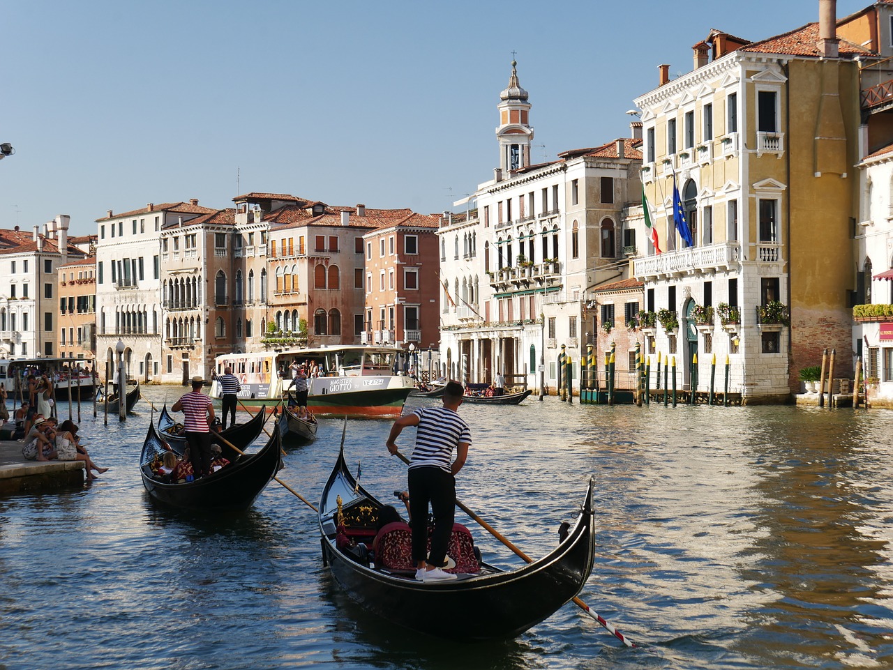 venice gondola boating free photo