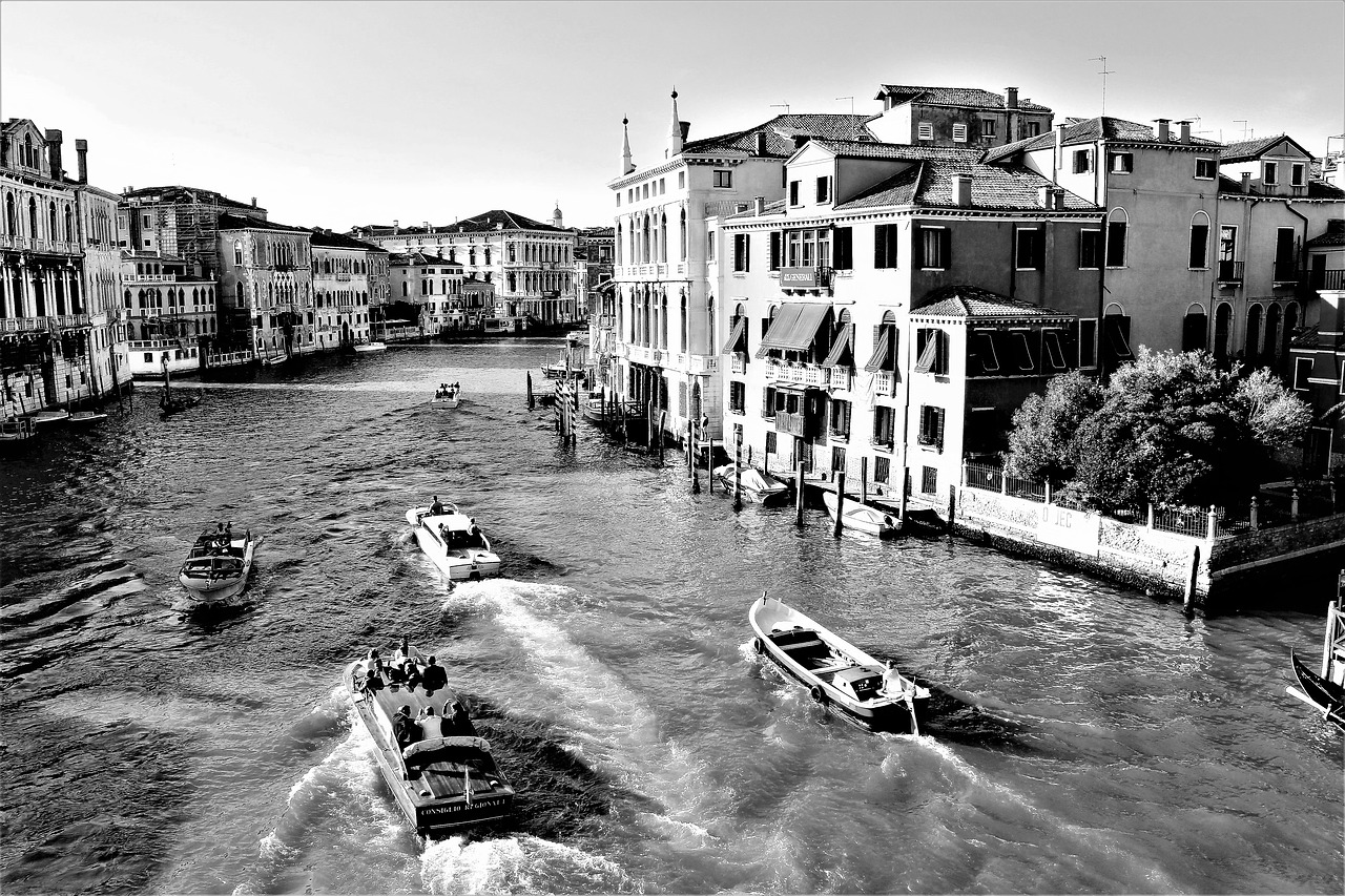 venice italy channel free photo