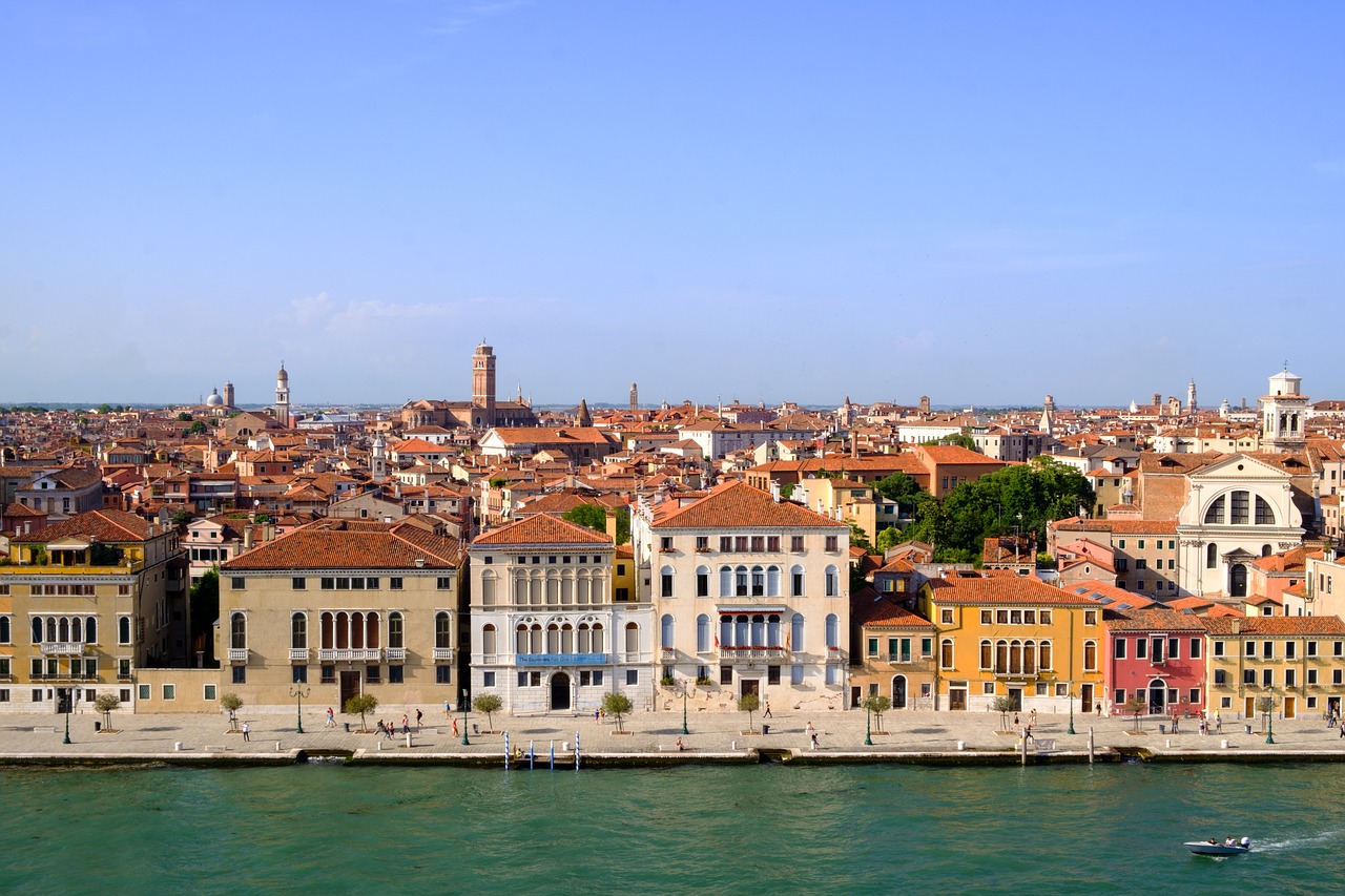 venice  city  house free photo