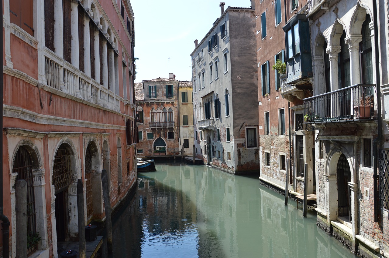 venice  bridge  sighs free photo