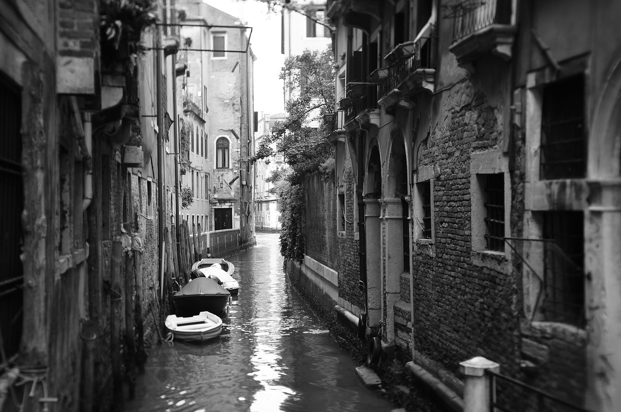 venice  canal  italy free photo