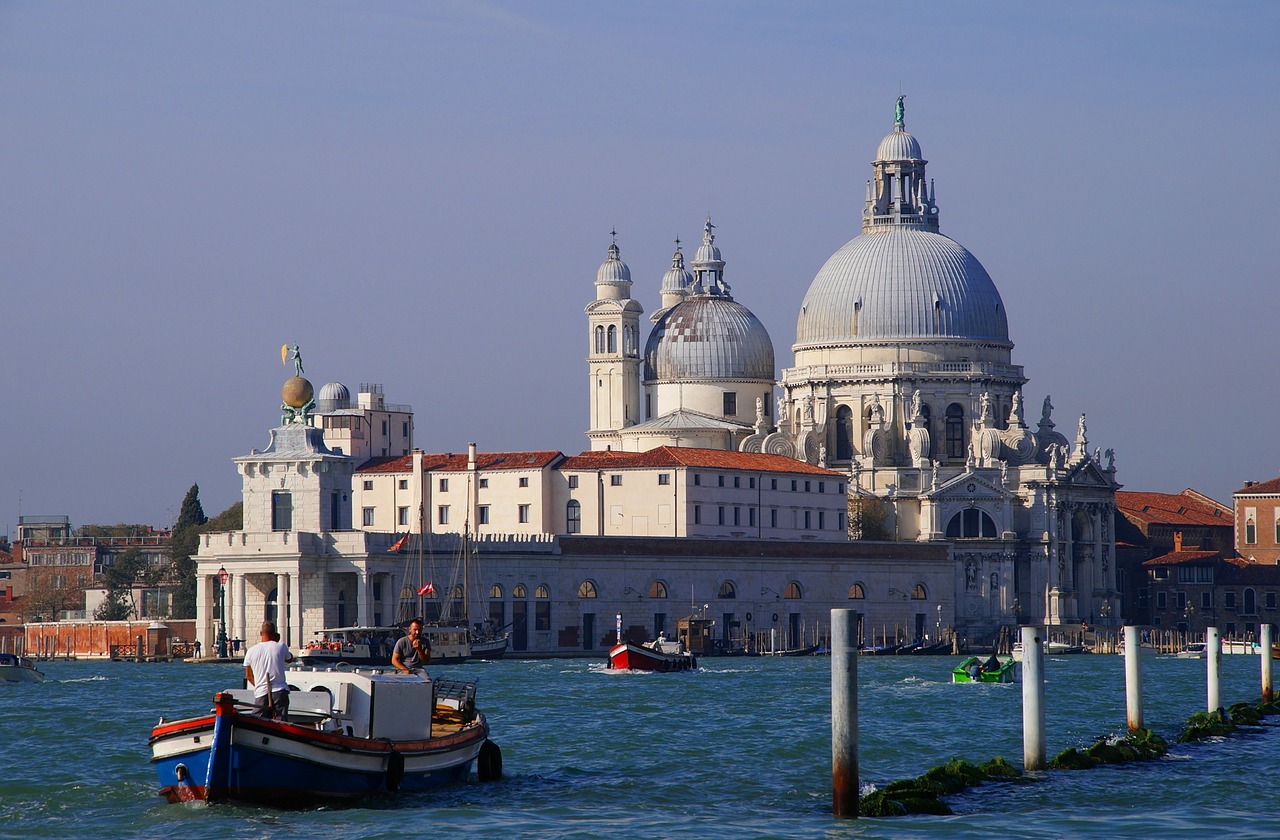 venice santa maria della salute punta della dogana free photo