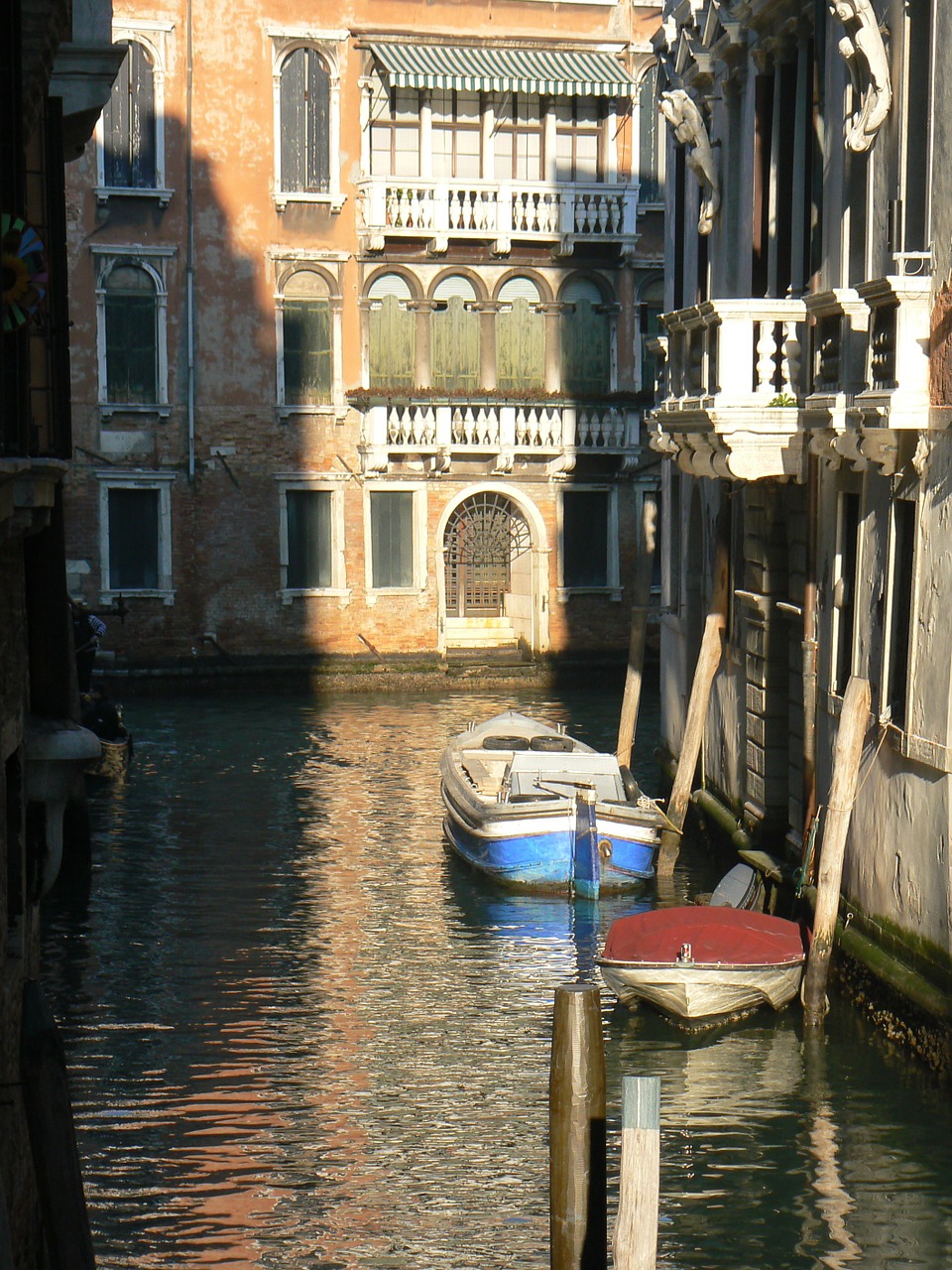 venice boats channel free photo