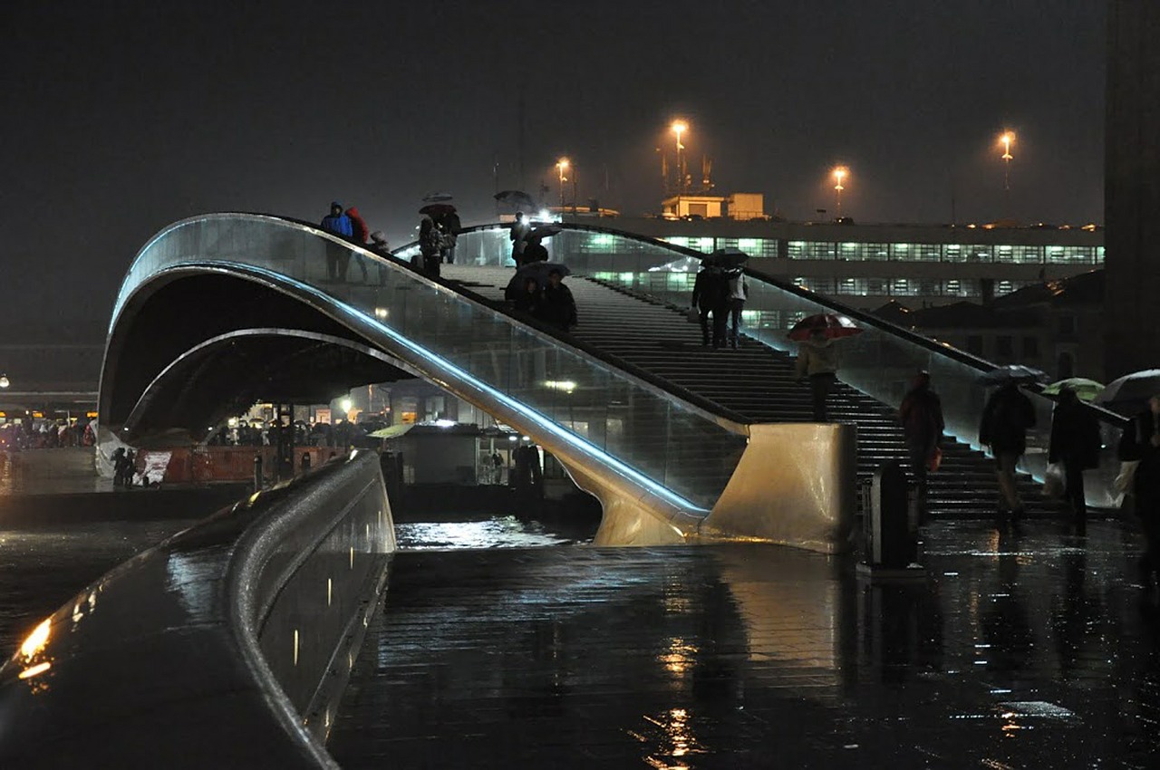 venice bridge channel free photo