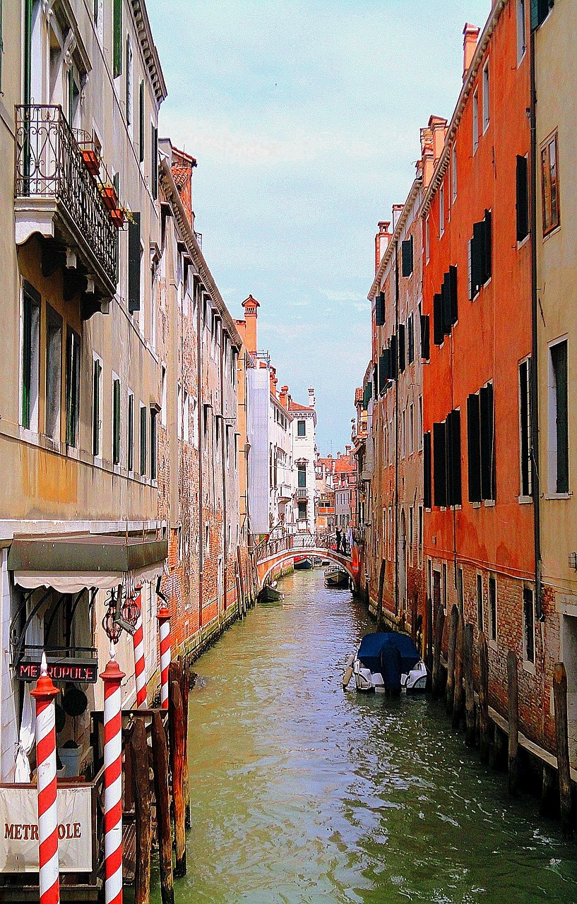 venice channel houses free photo