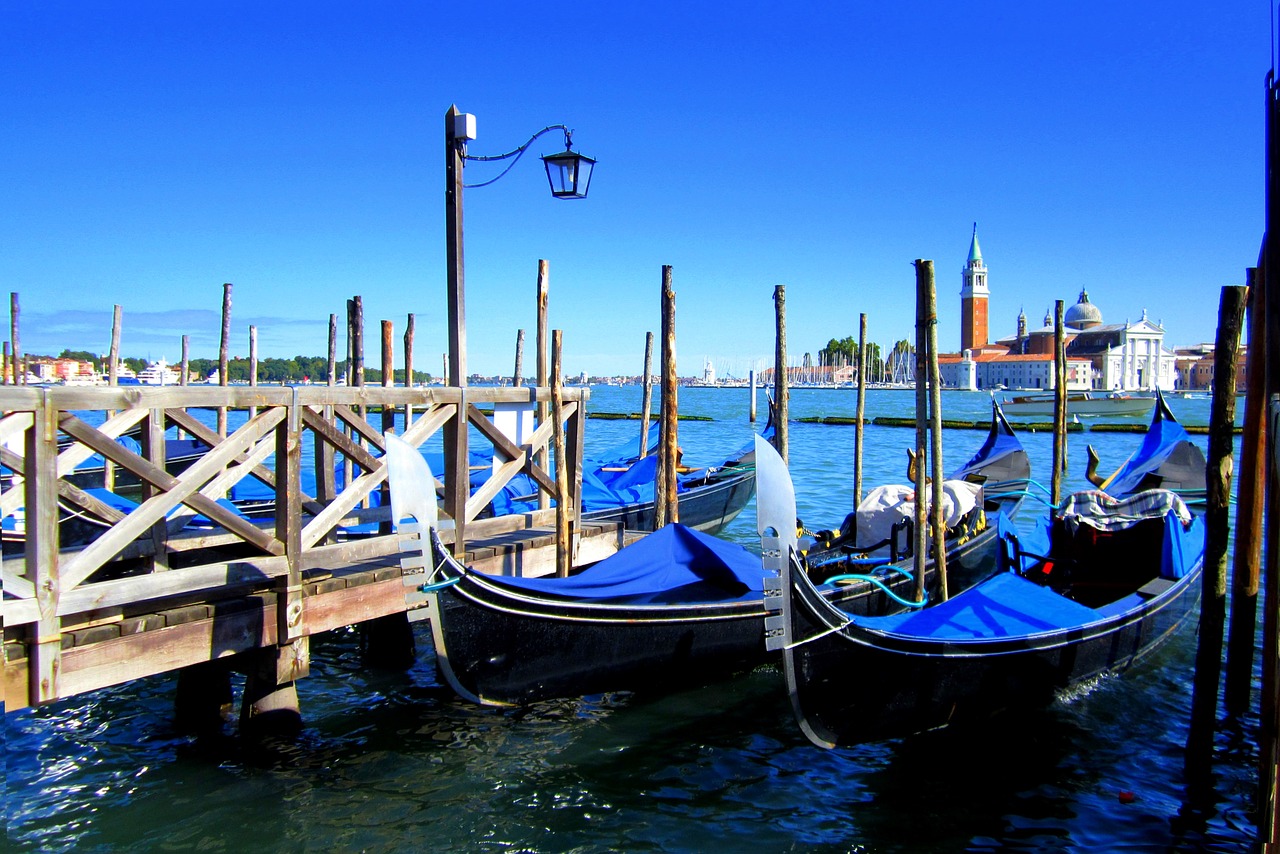 venice gondolas channel free photo