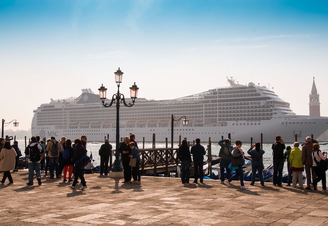 venice cruise ship free photo