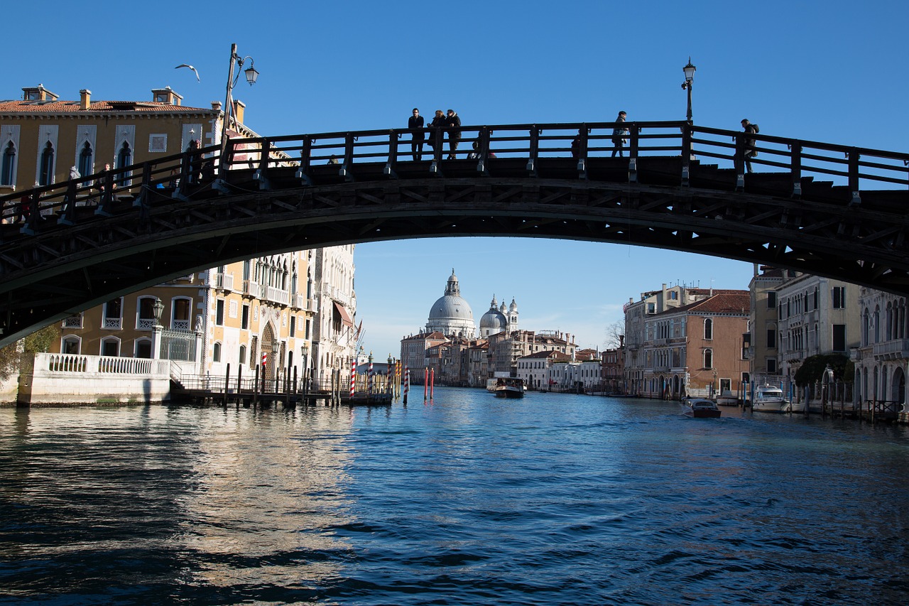 venice bridge channel free photo