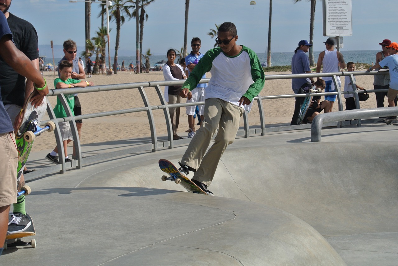venice beach skater skateboard free photo