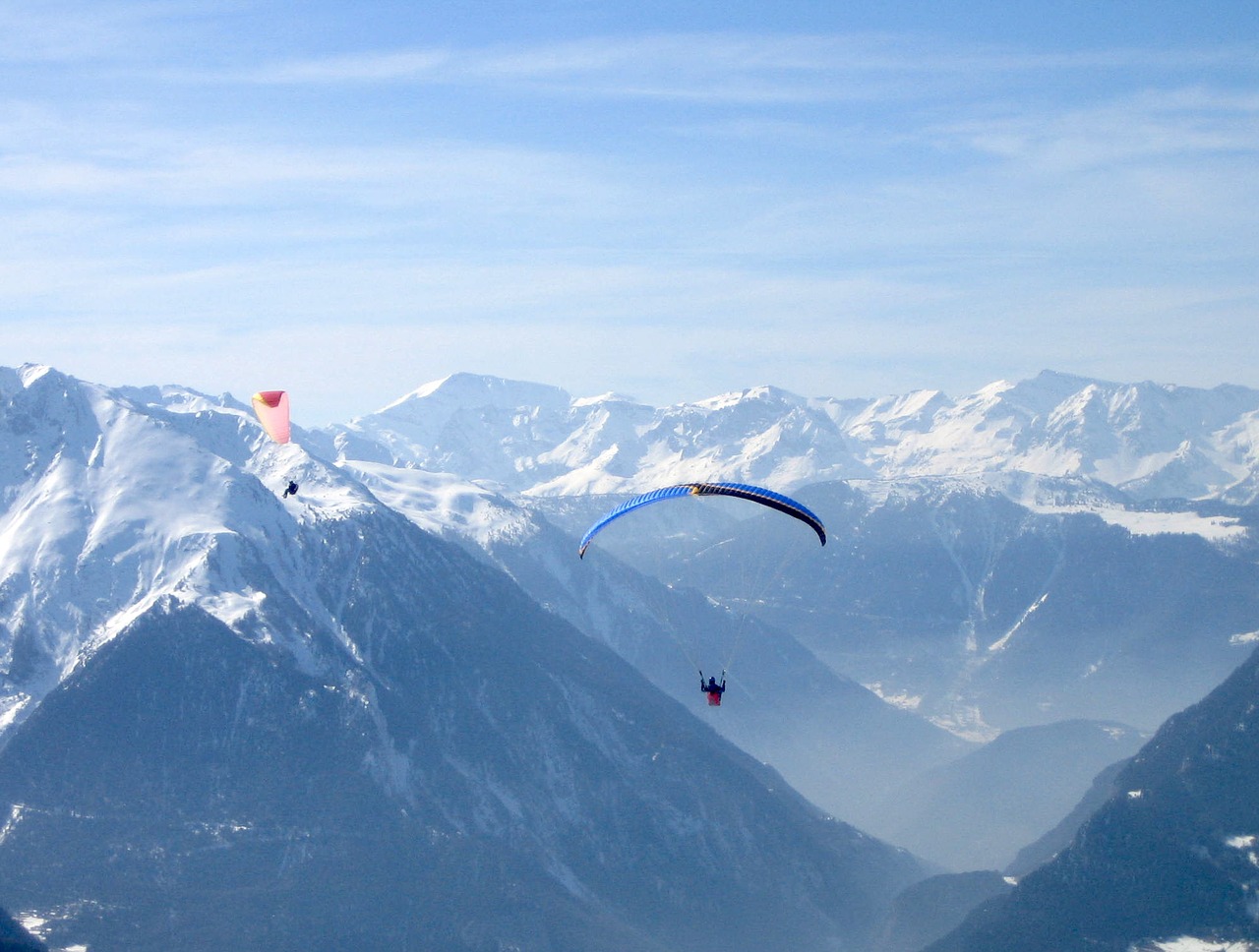 verbier hangglider snow free photo