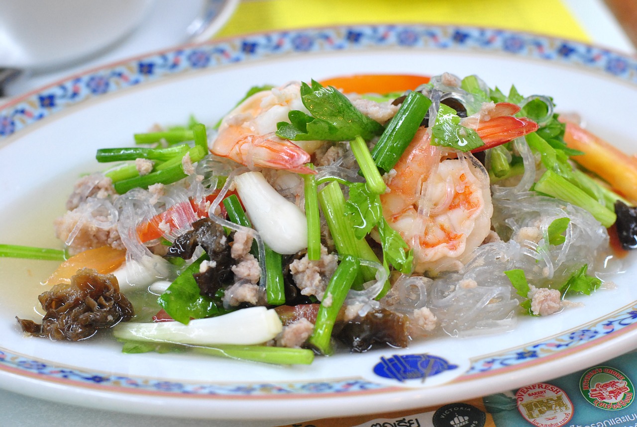 vermicelli salad thailand food dish free photo