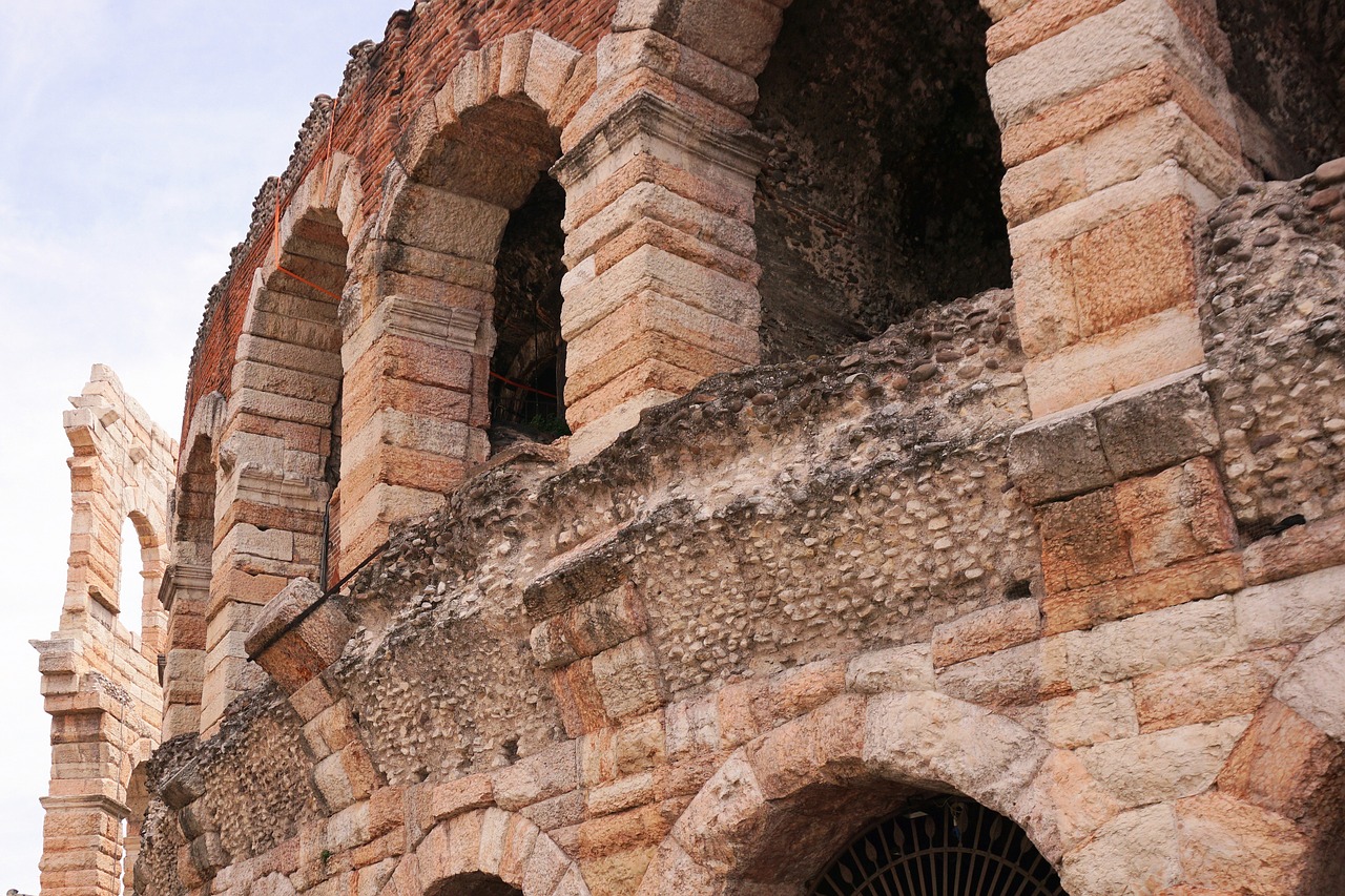 verona arena building free photo