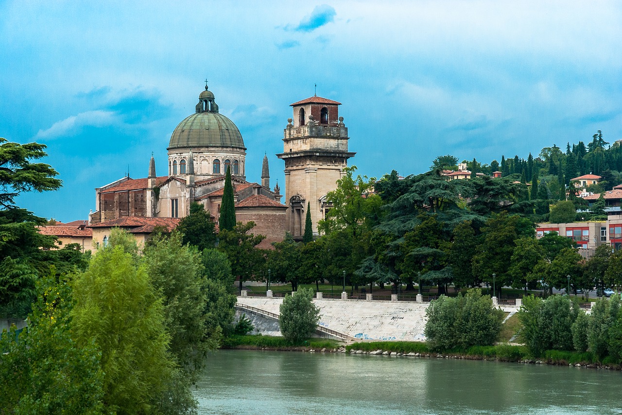 verona the sun holidays free photo