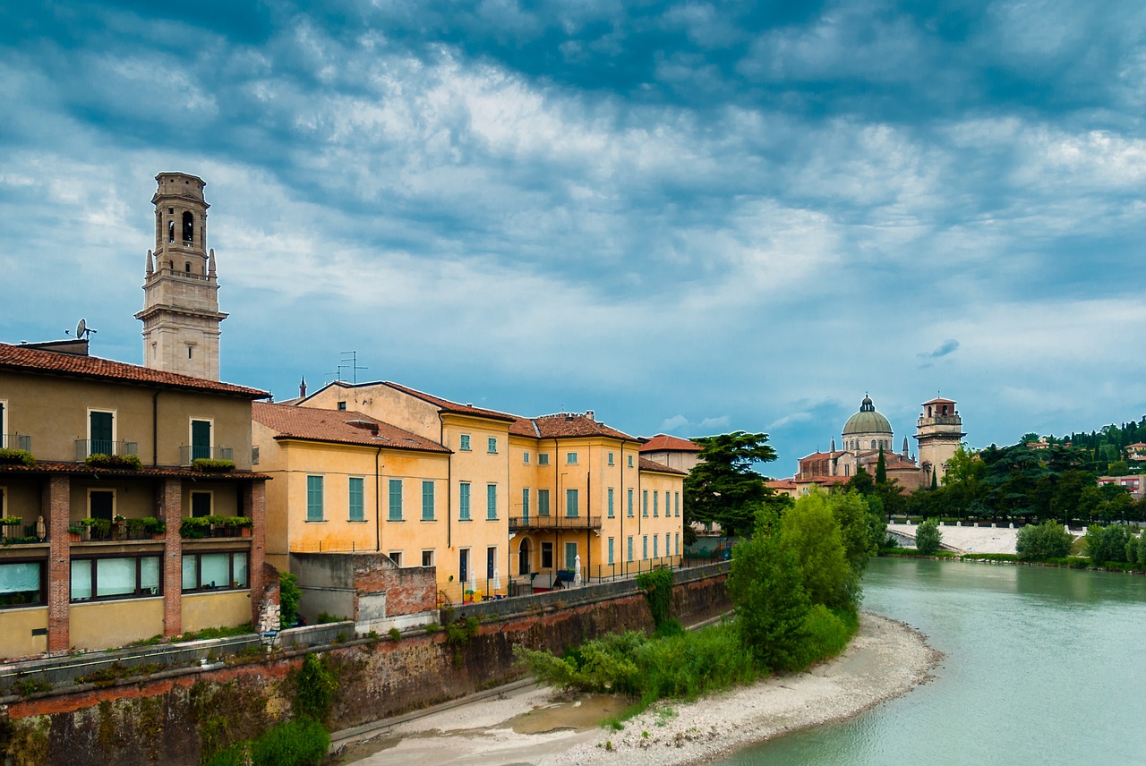 verona the sun holidays free photo