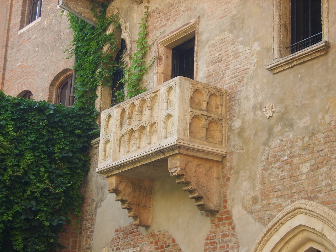 verona balcony italy free photo