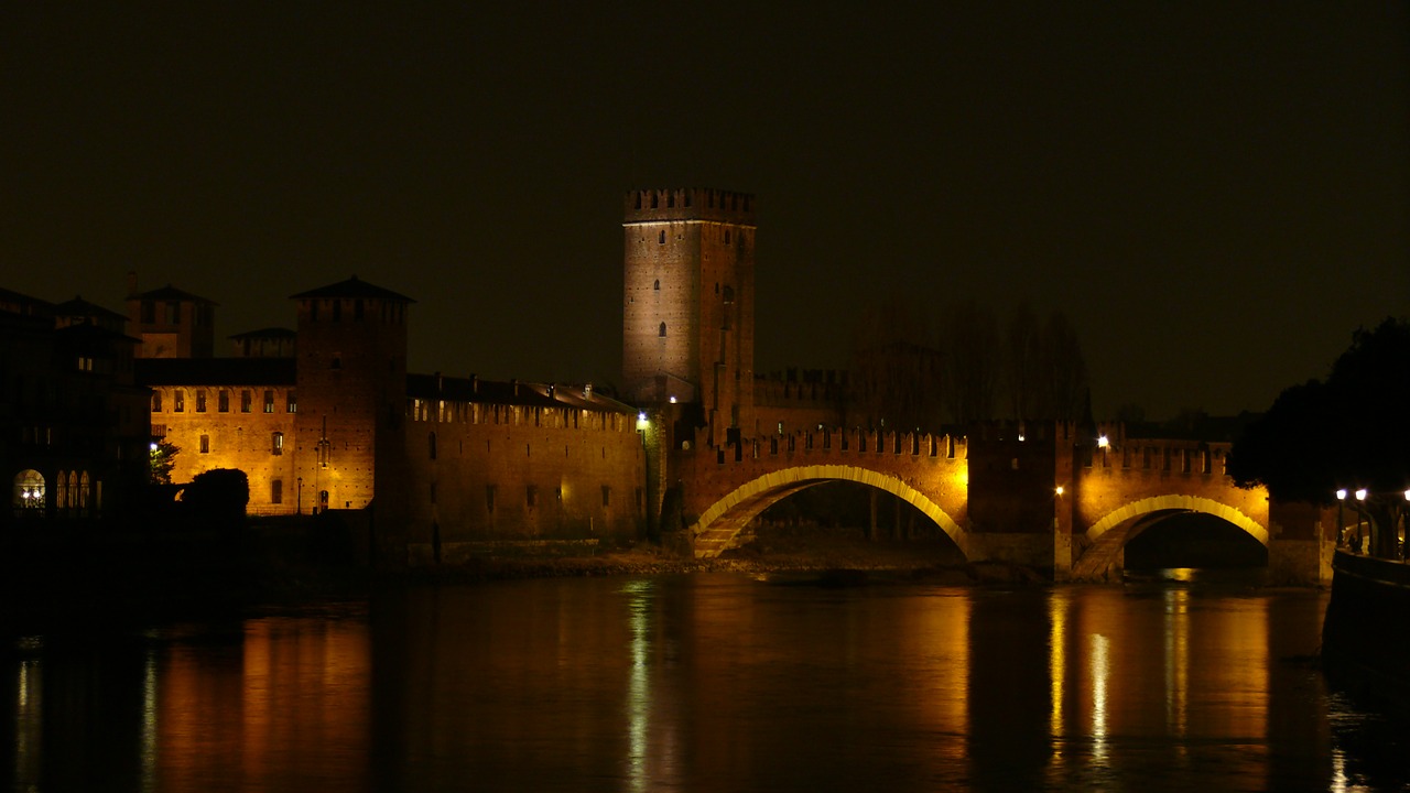 verona italy castle free photo