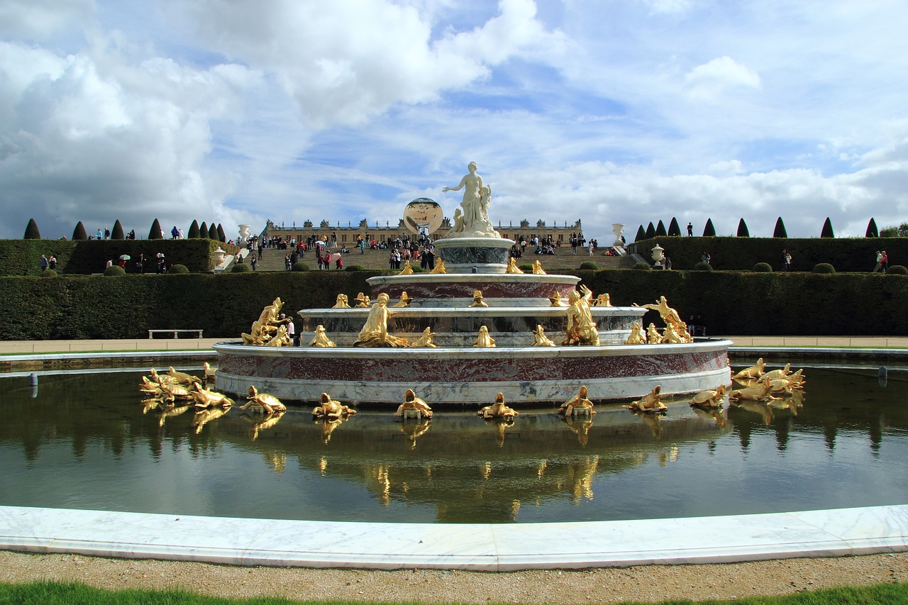 versailles fountain beautiful free photo