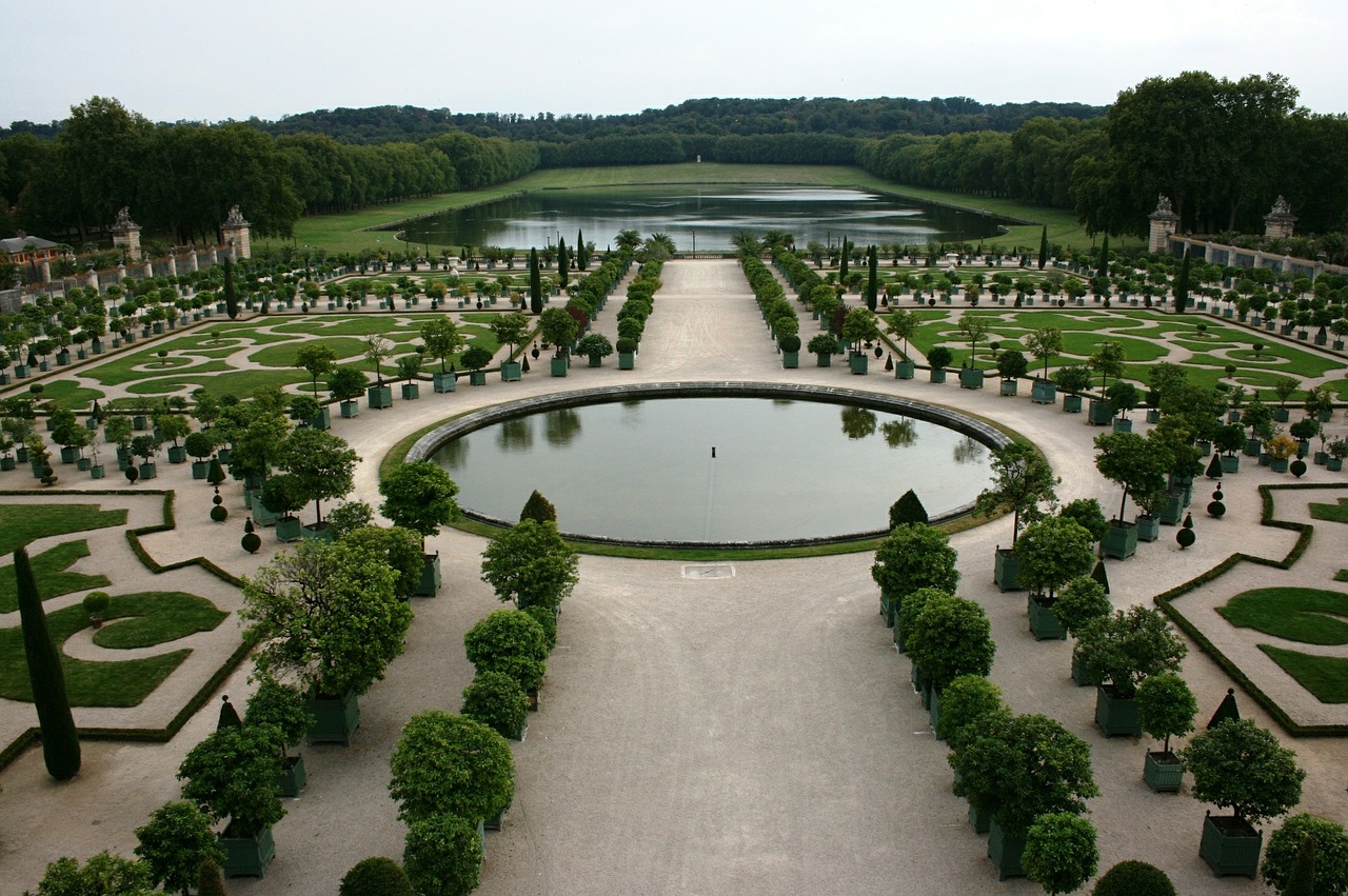 versailles palace of versailles gardens of versailles free photo