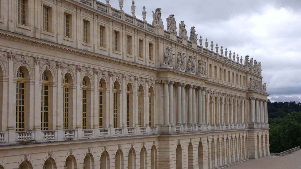 versailles paris building free photo