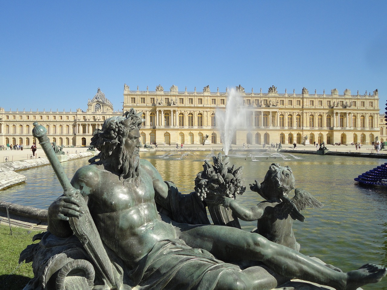 versailles basin statue free photo